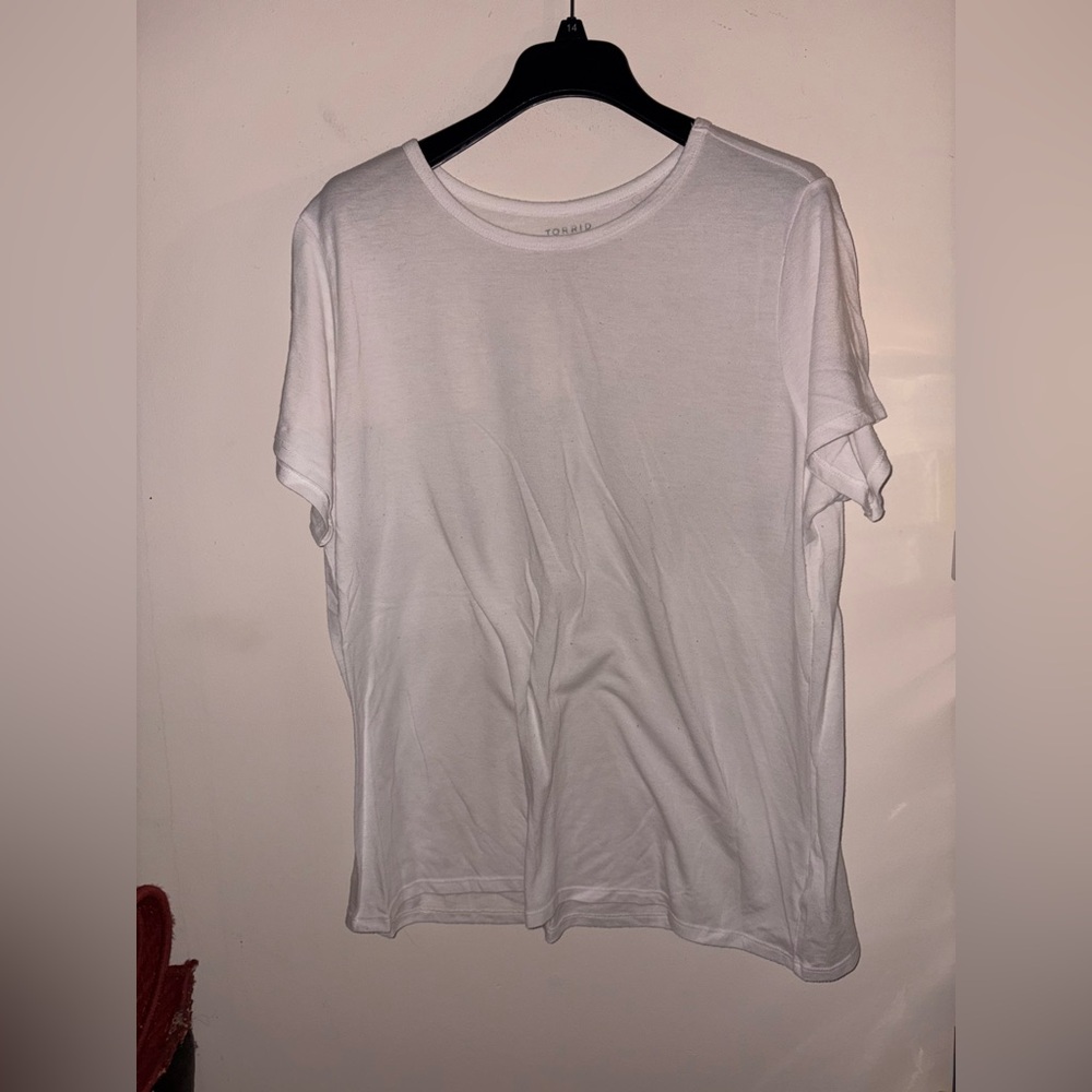 Torrid size 2 white tee